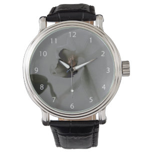 Montre Fleur artistique dans les tons gris