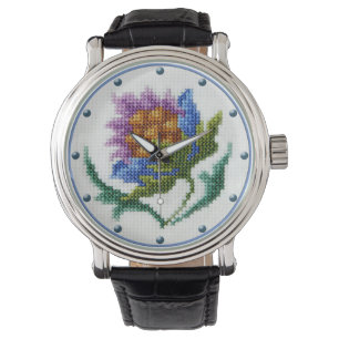 Montre Fleur brodée par point croisé vintage