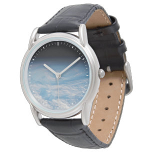 Montre Formation De Nuages Circulaires Sur L'Océan Pacifi