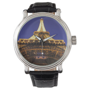 Montre FRANCE, Tour Eiffel de Paris, vue du soir