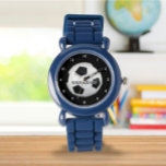 Montre Garçons balle de football noir élégant Nom personn<br><div class="desc">Montre de ballon de football pour les enfants. Personnalisé,  Enfants,  Nom,  acier noir garçons en cuir montre. Personnalisez-le avec le nom de votre enfant.</div>