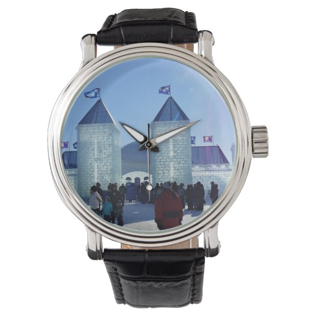 Montre Ice Palace at Carnaval de Québec, Canada (devant)