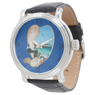 Montre La Scène De Plage Dans Un Mur En Coquillages De Pl