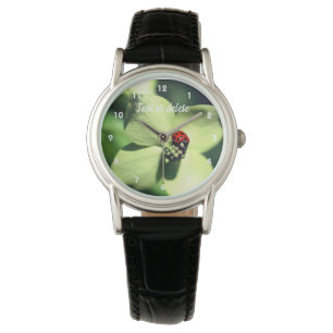 Montre Ladybug Sur Fleur De Dogwood Blanc Personnalisé