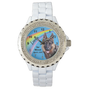 Montre Le berger allemand regarde son texte