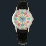 Montre les années 50 Retro Starburst atomique moderne Mid<br><div class="desc">Cette montre minimaliste s'inspire des horloges atomiques rétro des années 1950. Les chiffres blancs sont en cercles de différentes nuances vintages de rose et de bleu. Ils araignent vers l'extérieur d'un centre rond dans une teinte gris-bleu qui compte les secondes / minutes. C'est un design moderne, simple et audacieux du...</div>