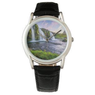 Montre Les cascades   Kirkjufellsfoss, Islande