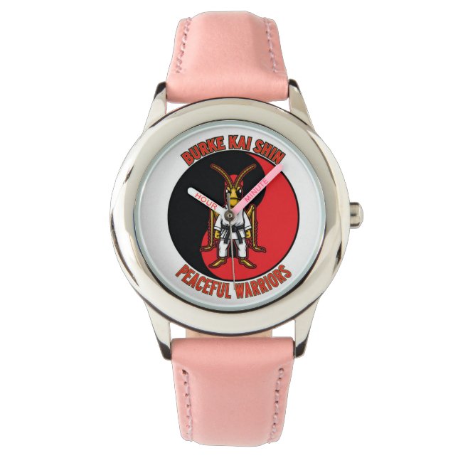 MONTRE LES FEMMES DE BKSMA REGARDENT AVEC UNE SANGLE ROSE (devant)