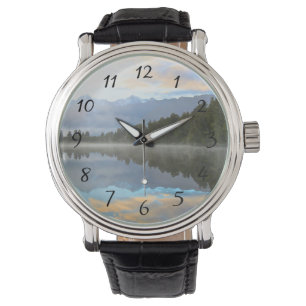 Montre Les réflexions du début du matin Paysage