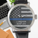 Montre Ligne Bleue Mince - Drapeau américain - Police<br><div class="desc">Ligne Bleue Mince Police Watch - Drapeau américain dans les couleurs du drapeau de police,  dessin en détresse . Joli cadeau à votre policier préféré. Personnalisez avec le nom. DROIT D'AUTEUR © 2020 Judy Burrows,  Black Dog Art - Tous droits réservés.</div>