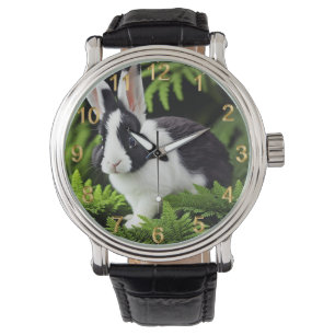 Montre Mal Le Lapin Noir Et Blanc, Regarde