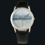 Montre Mariner's Mist - Rive<br><div class="desc">Mariner's Mist I par Grace Popp. Il présente un littoral aux teintes et aux tons bleus biscornus et un ciel brumeux.</div>