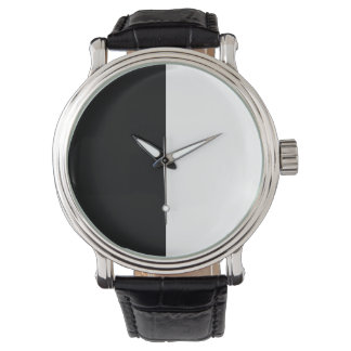 Montre moitié blanc noir moitié noir moitié noir blanc