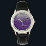Montre Monogramme de Parties scintillant d'argent violet<br><div class="desc">Parties scintillant à étincelles violet et argenté Script Monogramme Nom Monographie. Cela rend le cadeau parfait pour 16 ans,  mariage,  douche nuptiale,  anniversaire,  baby shower ou bachelorette pour quelqu'un qui aime le luxe glam et les styles chic.</div>