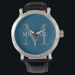 Montre Monogramme et nom personnalisés Ocean Blue<br><div class="desc">Monogramme et cadeaux de nom élégants personnalisés avec monogramme personnalisé dans le style de police serif classique avec boîte de nom au milieu du monogramme.</div>