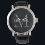 Montre Monogramme personnalisé et nom noir<br><div class="desc">Monogramme et cadeaux de nom élégants personnalisés avec monogramme personnalisé dans le style de police serif classique avec boîte de nom au milieu du monogramme.</div>