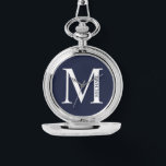 Montre Monogramme personnalisé et surveillance de poche d<br><div class="desc">Monogramme personnalisé et cadeau de nom caractéristiques monogramme personnalisé et nom dans le style de police serif classique. Parfait comme cadeaux de fête des pères pour papa,  cadeaux pour les groomsmen et pour toute occasion spéciale.</div>