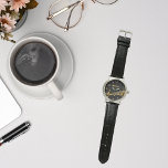 Montre Nom des notes de musique en or noir<br><div class="desc">Simple et élégant pour un mélomane ou un musicien ! Arrière - plan noir avec des notes de musique faux or. Modèle pour ton nom,  lettres d'or. Numéros d'horloge dorés.</div>