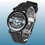 Montre Nom personnalisé grand frère noir enfants bleu<br><div class="desc">Célébrez le moment spécial de devenir un grand frère avec cette montre personnalisée pour enfants ! Dotée d'un design cool noir et bleu clair, cette montre affiche fièrement "Promu à Big Brother" avec le nom de votre fils sur le visage. C'est le cadeau idéal pour tout nouveau grand frère, les...</div>