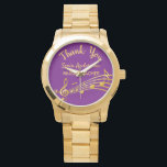 Montre Notes d'or violet de l'enseignant de musique de re<br><div class="desc">Un cadeau de retraite simple et élégant pour une enseignante de musique féminine! Un arrière - plan de couleur violet classique avec des notes de musique en faux or. Modèle pour un nom, et le texte : Merci, lettres d'or. Le Merci est écrit avec un script de style manuel moderne....</div>