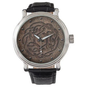 Montre Obscurité celtique de noeud de relief sur l'art