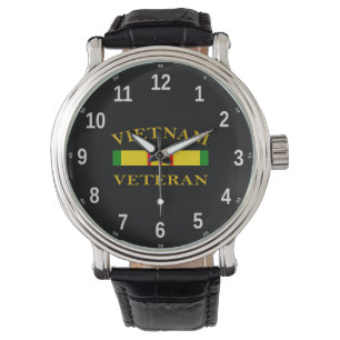 Montre Observez le vétéran du Vietnam