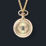 Montre Or de l'apiculteur 100% PURE FABRIQUÉ PAR BEES Mie<br><div class="desc">Illustration d'abeille vintage sur un dégradé d'or métallique arrière - plan semble étonnant sur cette belle montre bracelet en métal or. Idéal pour la promotion de votre nom et de vos produits de miel !</div>