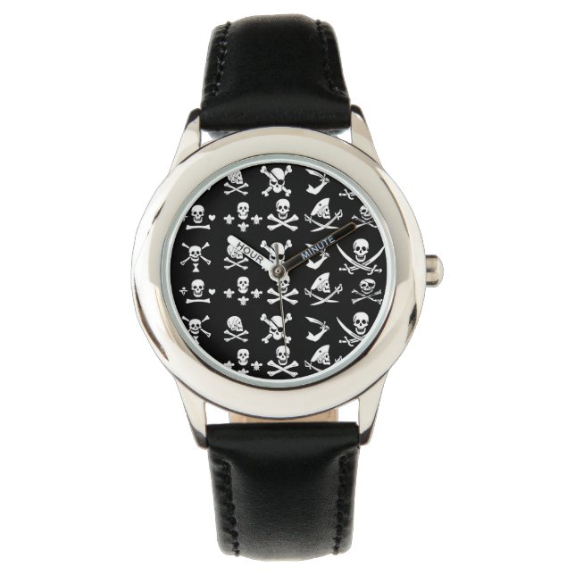 MONTRE PÂLE DE PIRATES NOIRES, OBJETS TRAVERSÉS, ÉPINES (devant)