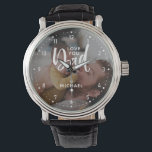 Montre photo personnalisée "Je t'aime Papa"<br><div class="desc">Célébrez chaque instant avec cette montre photo personnalisée pour Papa, dotée d'un fond d'image personnalisé et du message sincère « Je t'aime Papa » affiché dans une police élégante et grasse sur le cadran. Sous le message, un nom personnalisé ajoute une touche supplémentaire, faisant de ce bijou un souvenir précieux...</div>