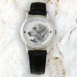 Montre Photo Personnalisée Photo Personnalisée Capture Pe<br><div class="desc">Votre nom et légende personnalisés dans une typographie moderne minimale entourant une photo préférée de votre animal de compagnie bien-aimé. Que ce soit un chat ou un chien,  cette montre sera un souvenir parfait pour les années à venir.</div>