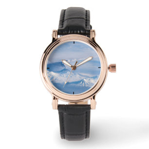 Montre Plume Émanant Du Volcan Kliuchevskoi.