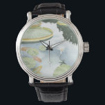 Montre Réflexion de Koi Pond avec poissons et lys<br><div class="desc">Attrapez votre réflexion dans cet étang de koi attrayant. Surveillez les poissons qui semblent nager et les lys flottent devant vous grâce au rendu réaliste de Chariklia Zarris. Cela ferait un cadeau extraordinaire pour un membre de la famille ou votre autre membre important!</div>