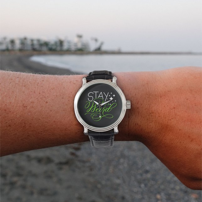 Montre Restez bizarre Introvert, Geek, Nerd (Créateur téléchargé)