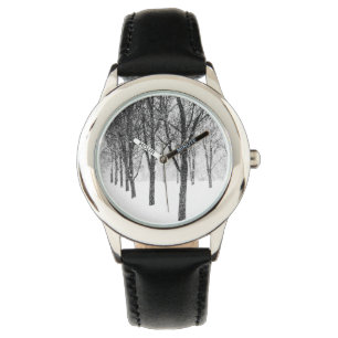 Montre ris I side with trees