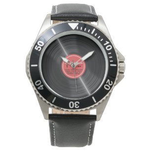 Montre rouge vintage d'album de disque vinyle
