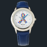 Montre Ruban de sensibilisation sur l'autisme Personnalis<br><div class="desc">Beau ruban autiste rempli de pièces de puzzle en bleu. Une jolie sensibilisation sur l'autisme personnalisée enfants regarder cadeau. Monogramme avec le nom de votre enfant.</div>