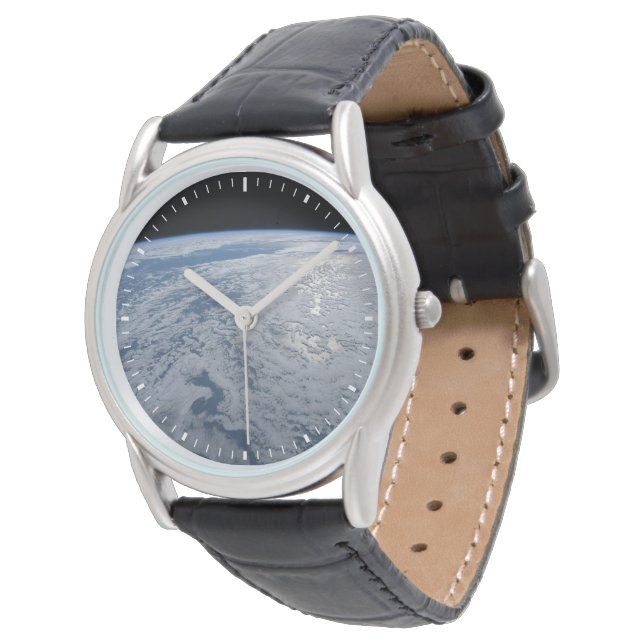 Montre Soleil Brillant Sur L'Océan Pacifique Sud. (Incliné)