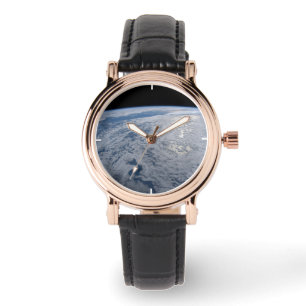 Montre Soleil Brillant Sur L'Océan Pacifique Sud.