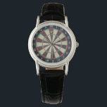 Montre Tableau À Dessous Avec Pâte En Oeil De Bulle,<br><div class="desc">En vedette est un Dartboard avec une fléchette dans le Bullseye.</div>