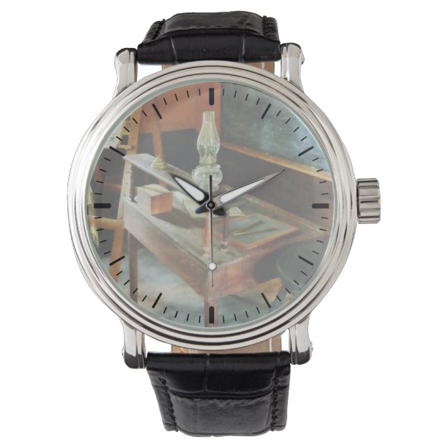 Montre Teacher's Desk (devant)