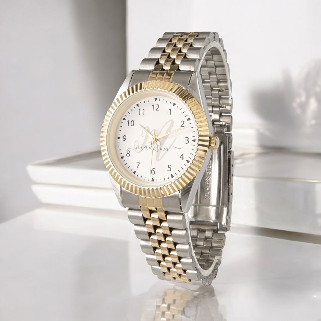 Montre Tendance Beige élégant Monogramme initial et nom (Créateur téléchargé)
