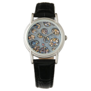 Montre Trous remplis de galets, CA
