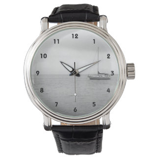 Montre Voilier noir et blanc