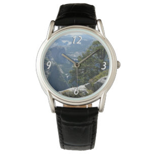 Montre Vue sur la montagne Yosemite dans le parc national