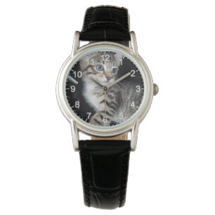 Montre "Whiskers of Trouble : The Mischievous Tabby Kitte
