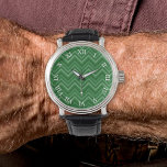 Montre Zags Zig vert de la forêt géométrique Numérique mo<br><div class="desc">Mettez votre propre spin sur les choses avec Geometry Forest Green Zig Zags Editable Numeral Watch. Choisissez entre les chiffres romains par défaut, les chiffres arabes, un système de numérotation de votre propre conception, ou laissez les numéros complètement off! Quoi que vous fassiez, tous les symboles que vous choisissez apparaîtront...</div>