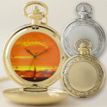 Montres De Poche Coucher de soleil 1300<br><div class="desc">Peinture Collection "Sailboat Sunset 1300" Personnalisez la page du produit ou cliquez sur le bouton "Personnaliser" pour plus d'options de conception Boîtier extérieur - Or ou Argent. Conçu et créé à partir de mon tableau "Sailboat Sunset 1300" capturant l'un des nombreux couchers de soleil que j'ai aimé vivre à Puerto...</div>