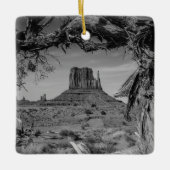 Monument Valley Zwart-wit Keramisch Ornament (Voorkant)