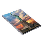 Monumenten | Vrijheidsbeeld Notitieboek (Rechterzijde)