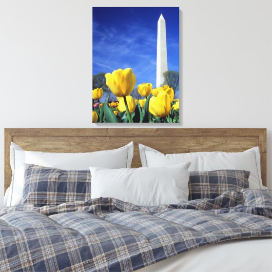 Monumenten | Washington Monument in Spring Canvas Afdruk (Insitu (Slaapkamer))